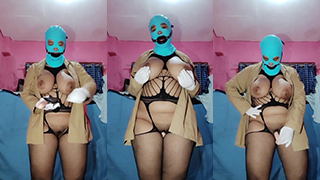 ABG Pramuka Tobrut Mask BDSM Ngocok Memek Pake Dildo Berdiri