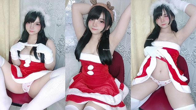 Angel Chan Christmas Red Style